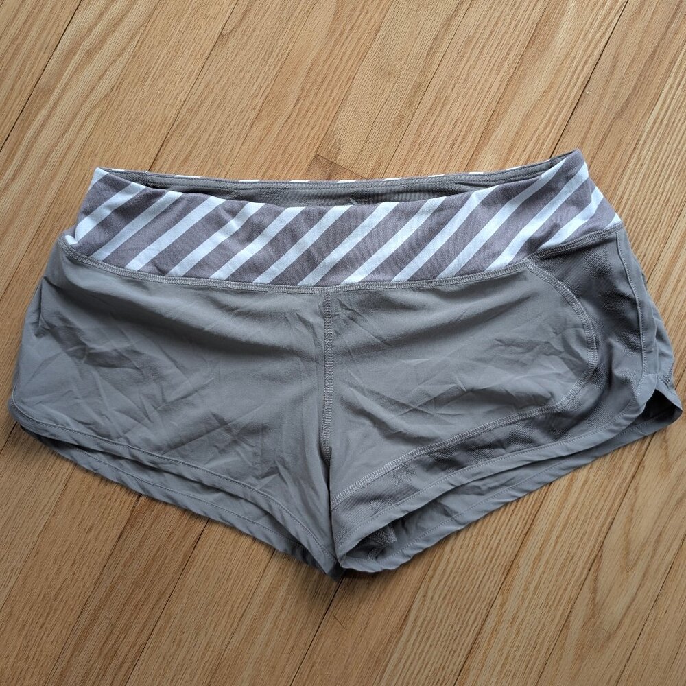 EUC Rabbit Catch Me If You Can Running Shorts Large Silver Filigree Stripe gray